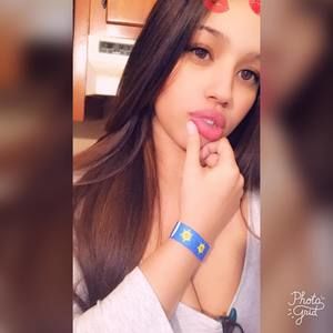 Meet your Posher, Aline